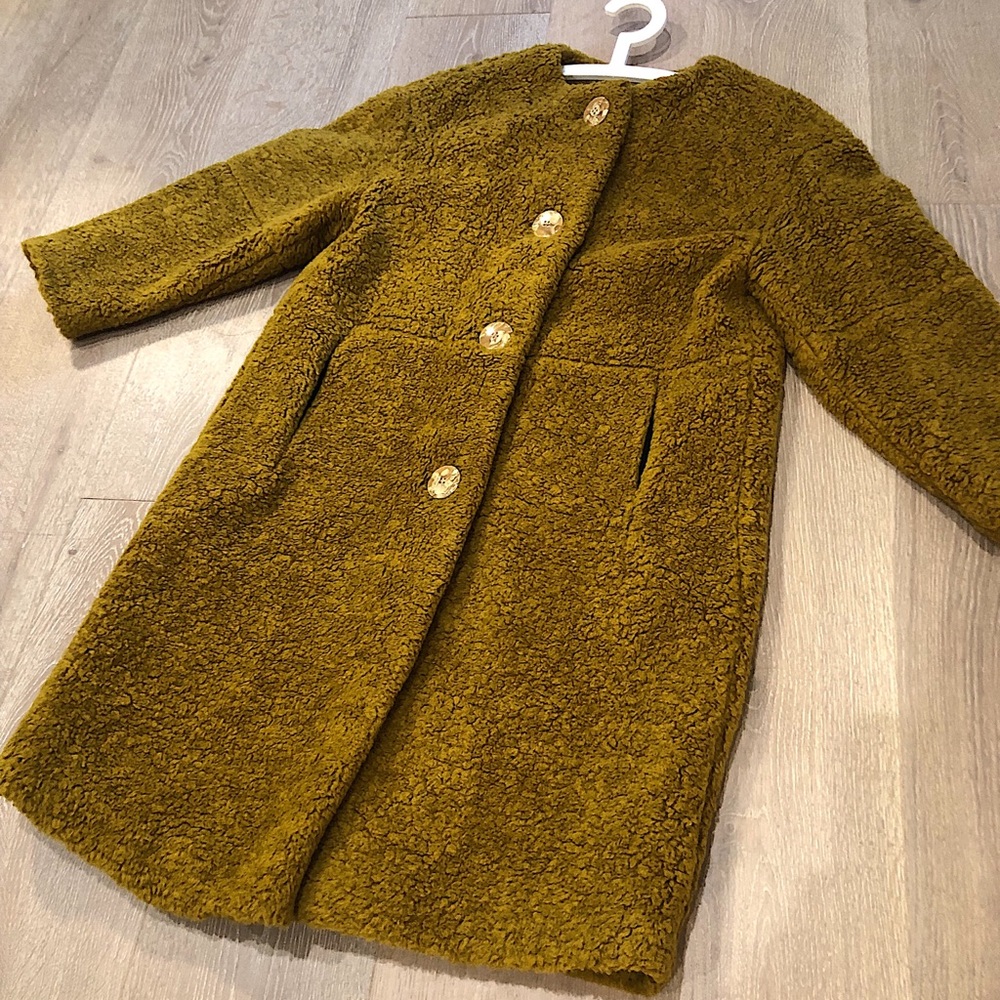 Zara coat (XS-S) suitable for a 6/8
